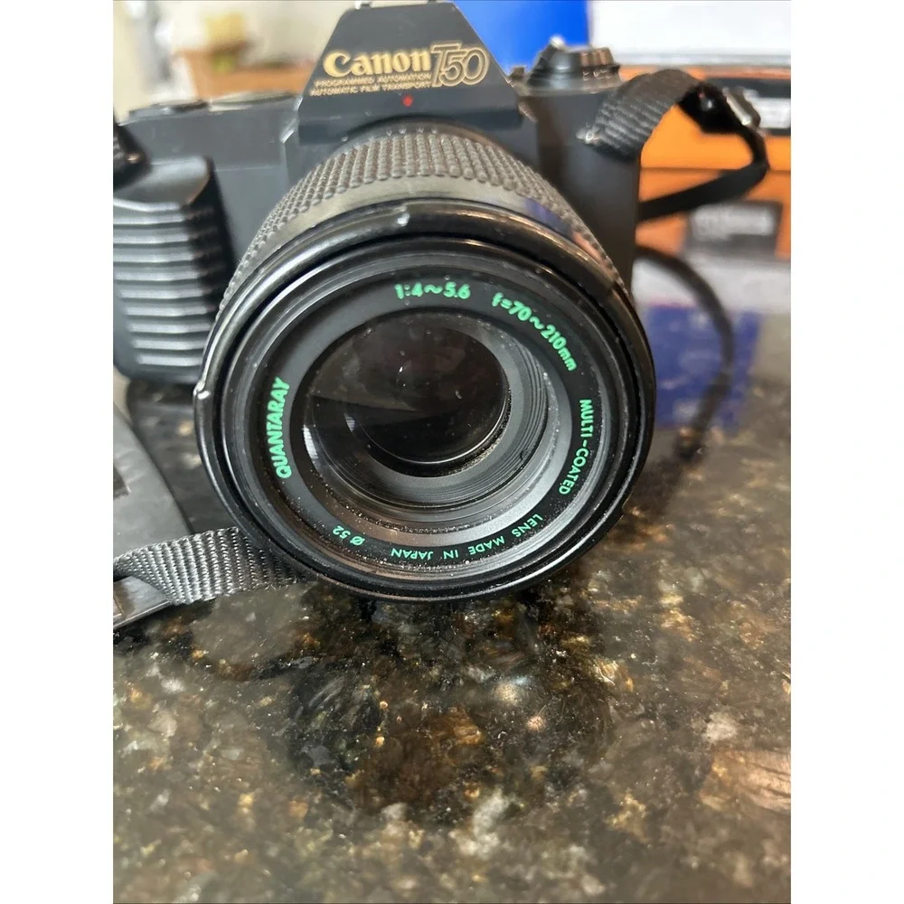 Canon T50 WITH Quantaray 7‎ 1:4~5.6 f-70~210 mm 52mm Camera Zoom Lens